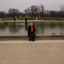 Se ena izmed pozerk v Jardin du Luxembourg ;-)