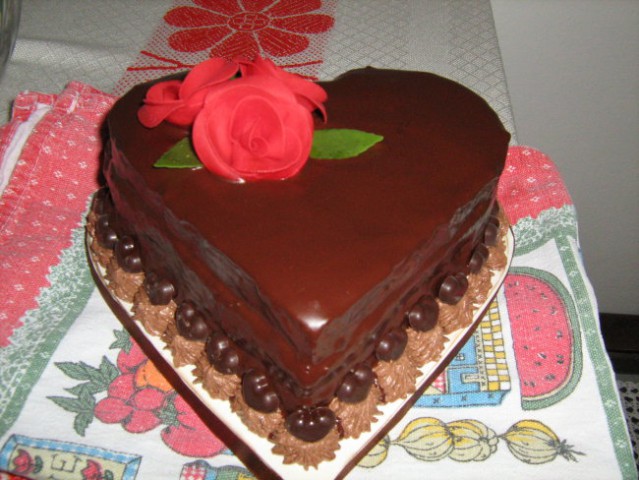 Čokoladno srce, saher torta