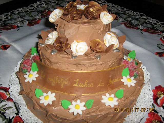 Zelo čokoladna torta