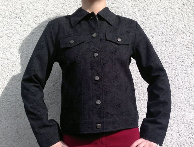 Nova črna pomladna jakna, vel.36, 12€