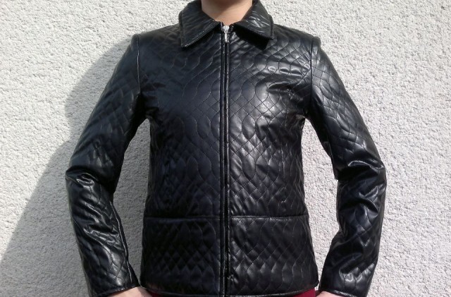 Nova jakna vel.38, 20€