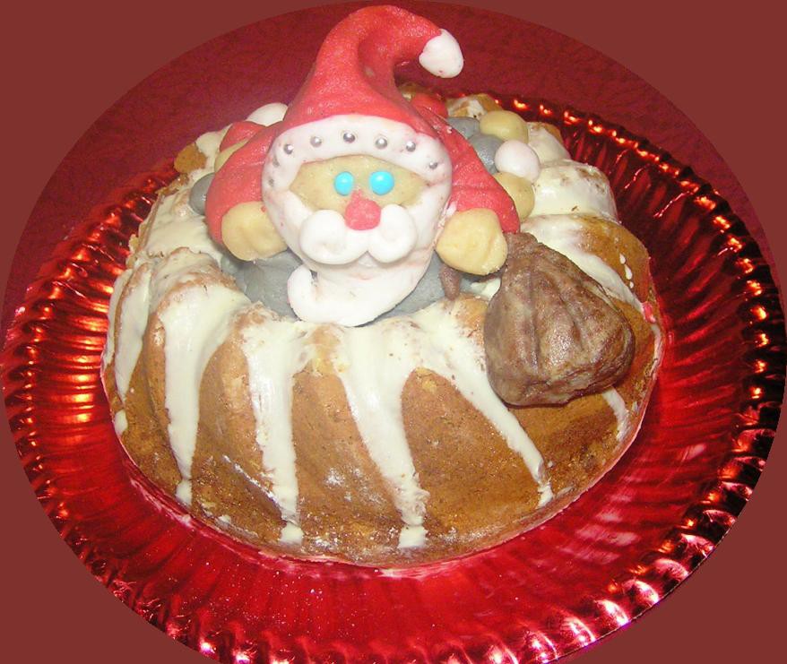 božični višnjev marmorni kolač