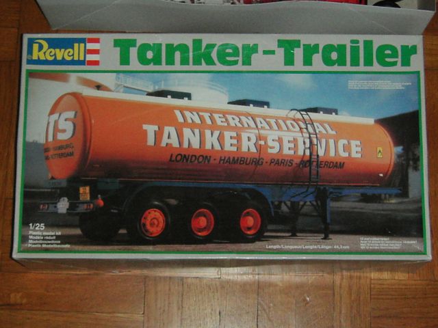 Revell tanker trailer 1:24