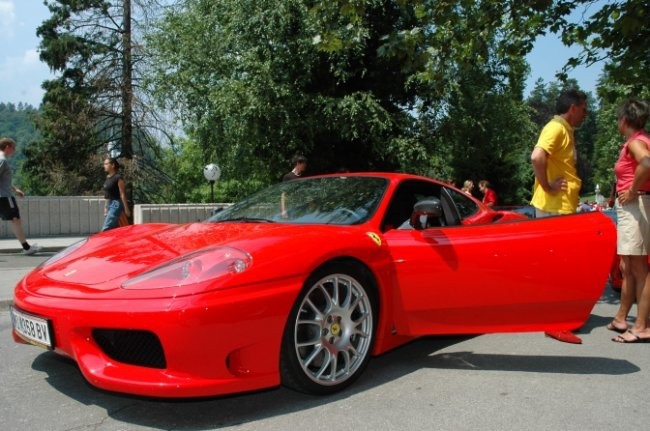 Ferrari srecanje bled - foto povečava
