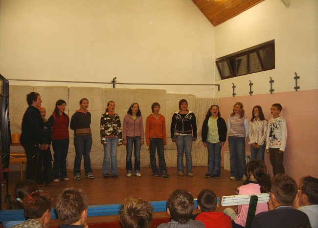 S pevskim zborom smo zapeli Šentjanžko himno.