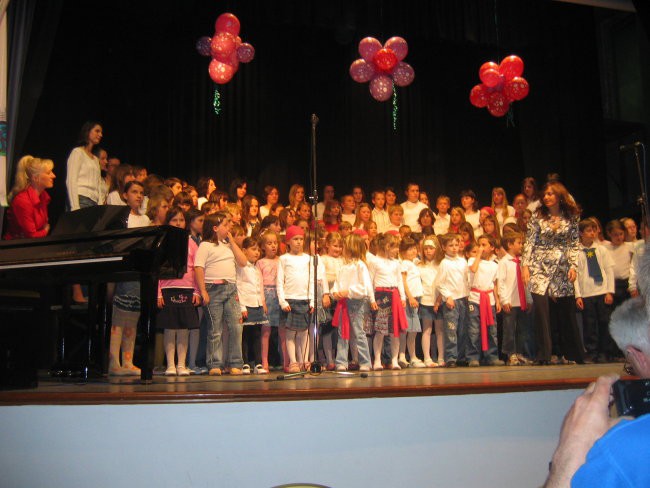 Poj z menoj,
Sevnica, 19. 04. 2007