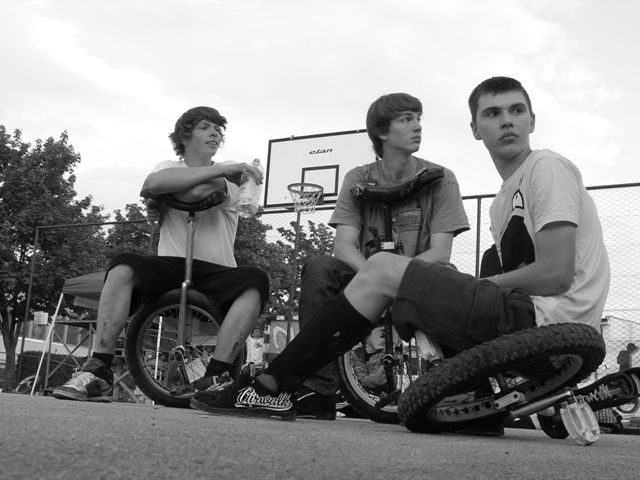 SUCK III - foto povečava