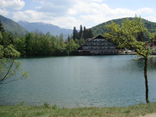 Meni najljubši kraj v sloveniji ( Preddvorsko jezero ) L.2007