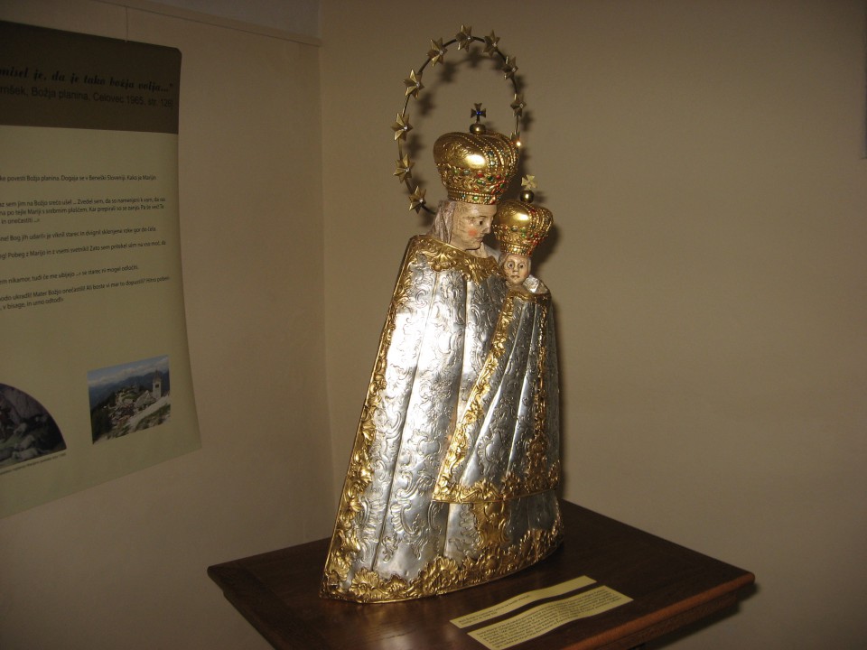 Kopija Marije z detetom z Višarij