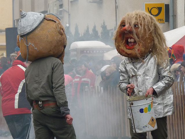 Cerkniški pustni karneval 14.2.2010 - foto