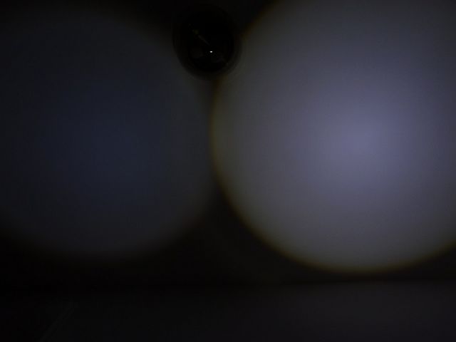 Wide beam comparation - high mode (Cree Q5 on right)