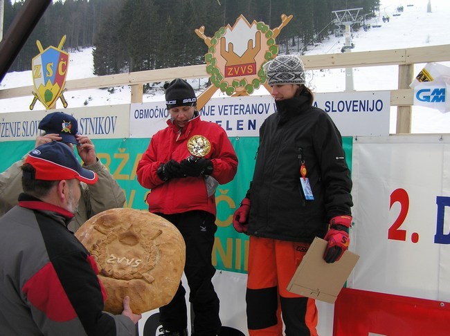 TEKOMOVANJE ČASTNIKOV IN VETERANOV V SMUČANJU - foto povečava