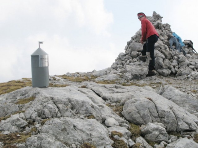 Veliki vrh ( 2110 m )