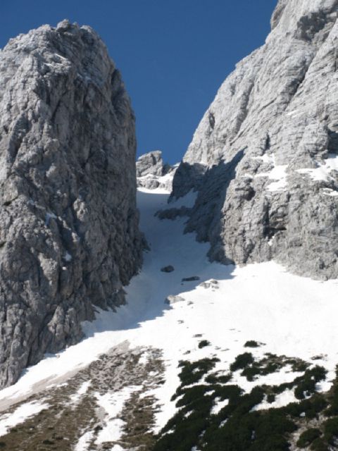 Delček zime nad Okrešljem - 08.05.2011 - foto