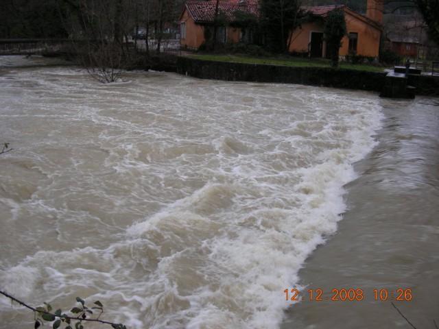 RIZANA JEZERO MOVRAŽ - foto