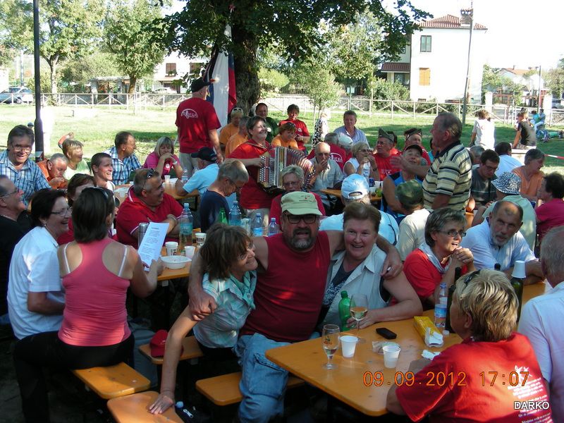 BAZOVICA 2012 a - foto povečava