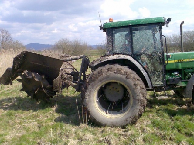 Kopanje jarkov - foto