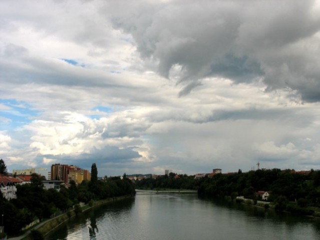 Pokrajine in sončni zahodi - foto