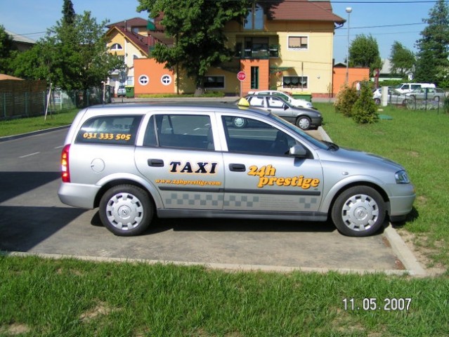 Nov Taxi v Mariboru!
031/333-505
http://www.24hprestige.com 