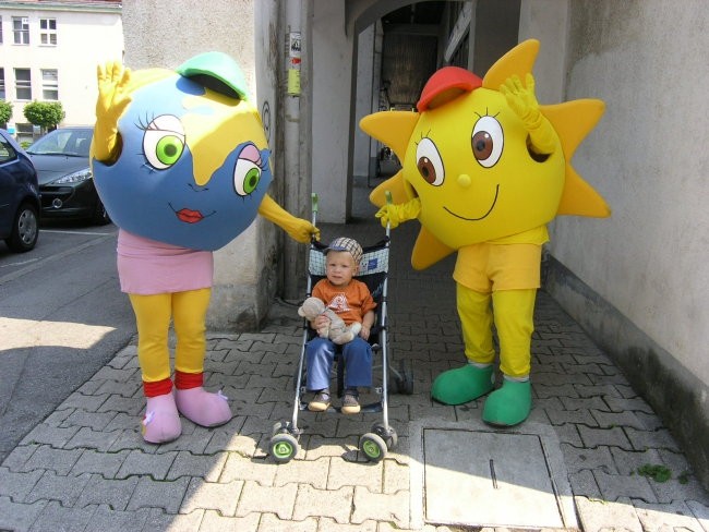 Bine in Julija razgibala soboto, 9. junij 200 - foto povečava