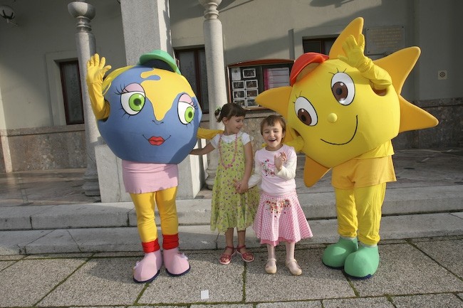 Bine in Julija na drugi podelitvi diplom Jan, - foto povečava