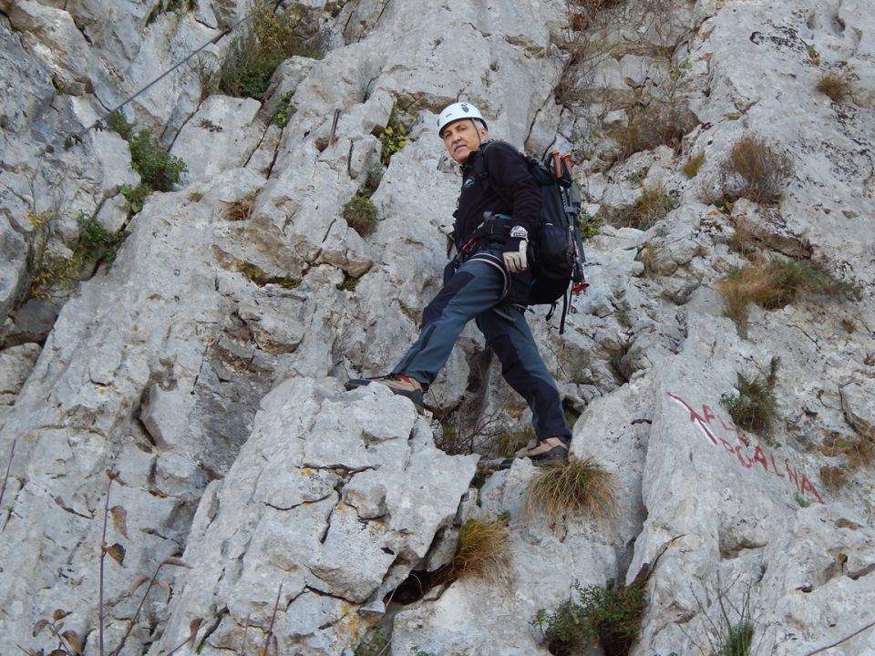 Trstelj in Gradiška tura - 20.12.2015 - foto povečava