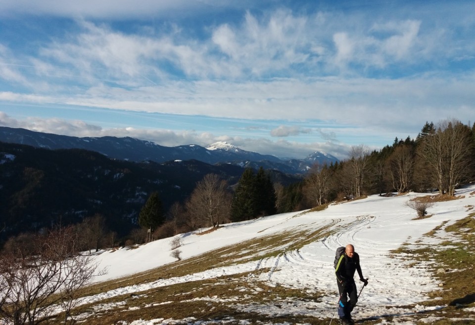 Sleme-Uršlja gora-Naravske ledine-26.12.2017 - foto povečava