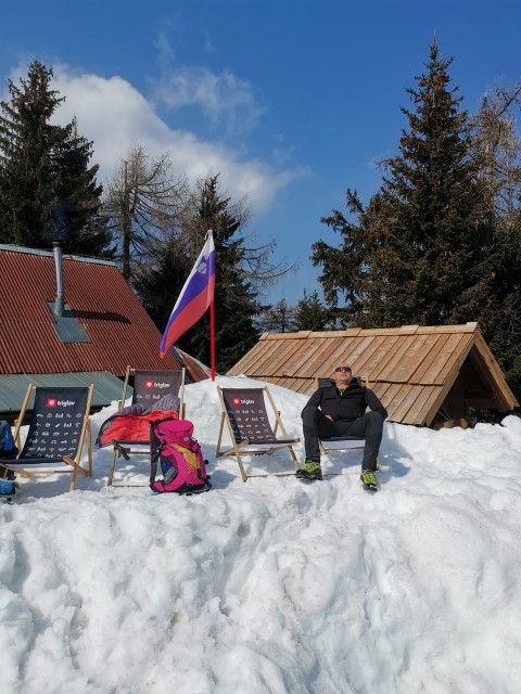 Kranjska Gora-Mojčin dom-Cipernik-27.3.2021 - foto