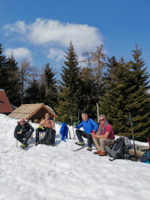 Kranjska Gora-Mojčin dom-Cipernik-27.3.2021 - foto