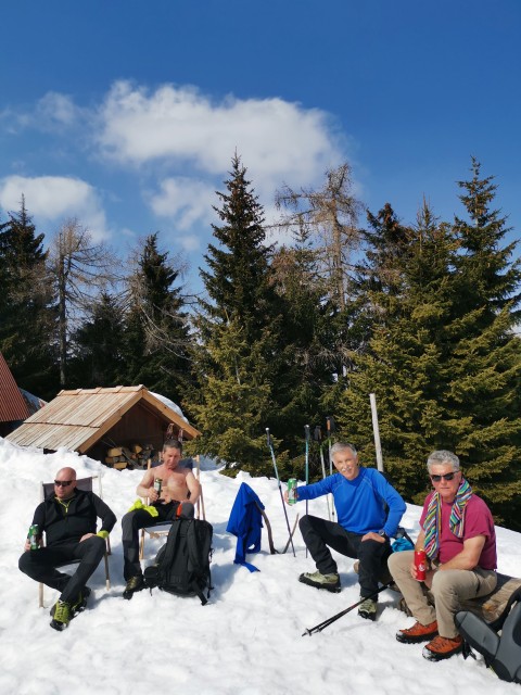 Kranjska Gora-Mojčin dom-Cipernik-27.3.2021 - foto