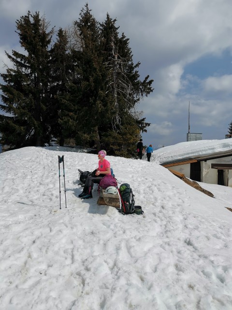 Kranjska Gora-Mojčin dom-Cipernik-27.3.2021 - foto