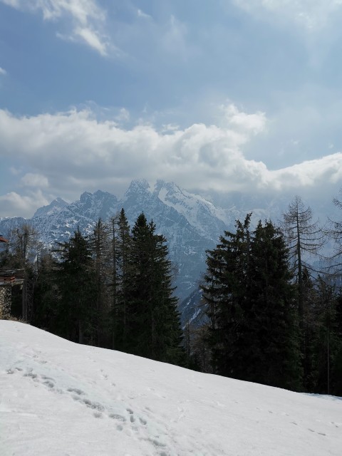 Kranjska Gora-Mojčin dom-Cipernik-27.3.2021 - foto