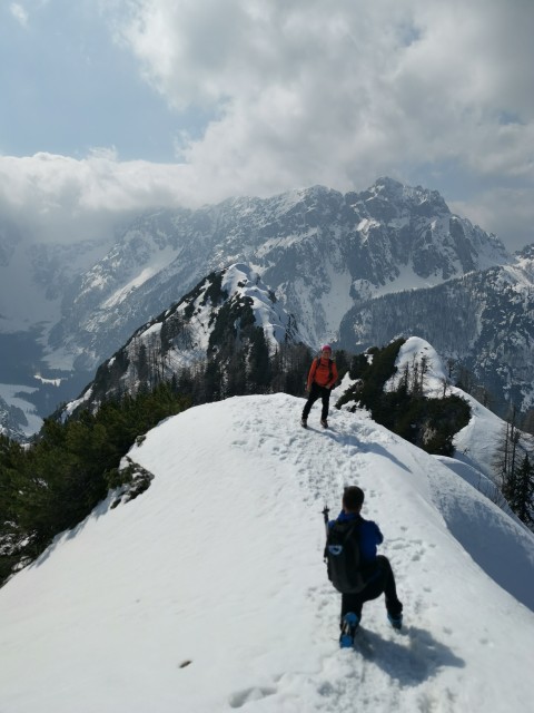 Kranjska Gora-Mojčin dom-Cipernik-27.3.2021 - foto