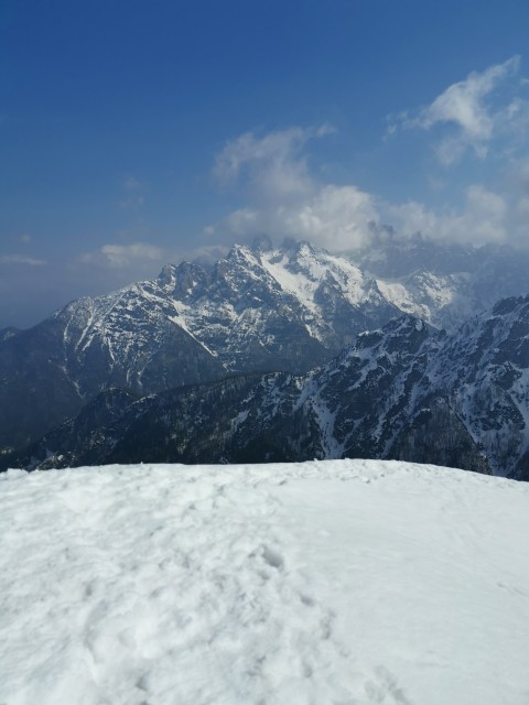 Kranjska Gora-Mojčin dom-Cipernik-27.3.2021 - foto