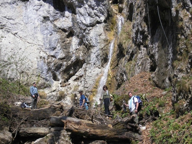 Pohod Blanca-Bohorski slapovi-Bohor 9.4.2007 - foto povečava