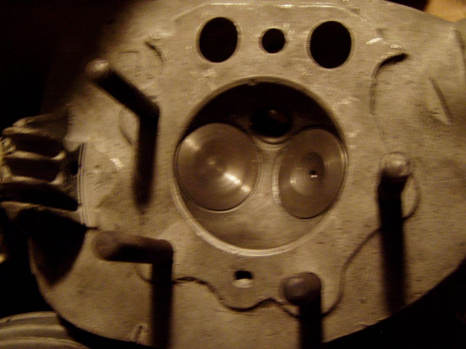 Motor za KS 750 - foto povečava