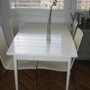 31.01.05 - stara miza z novimi stoli