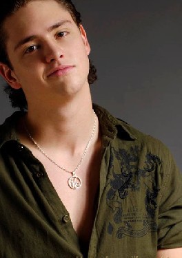 Christopher - Sessão de fotos - foto povečava