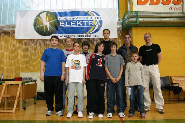 2005-05: Nachbar na dnevu Elektre - foto povečava