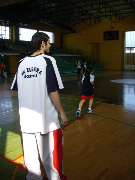 2008-02: Dan Elektre - foto povečava