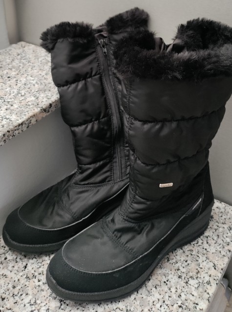 Zimski škornji 40