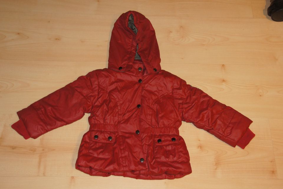 debelejša prehodna jaknica 74; 13 eur