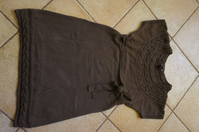 Nosečniška pletena tunika H&M št. M; 11 eur; PRODANA