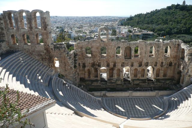 Teater pod akropolo