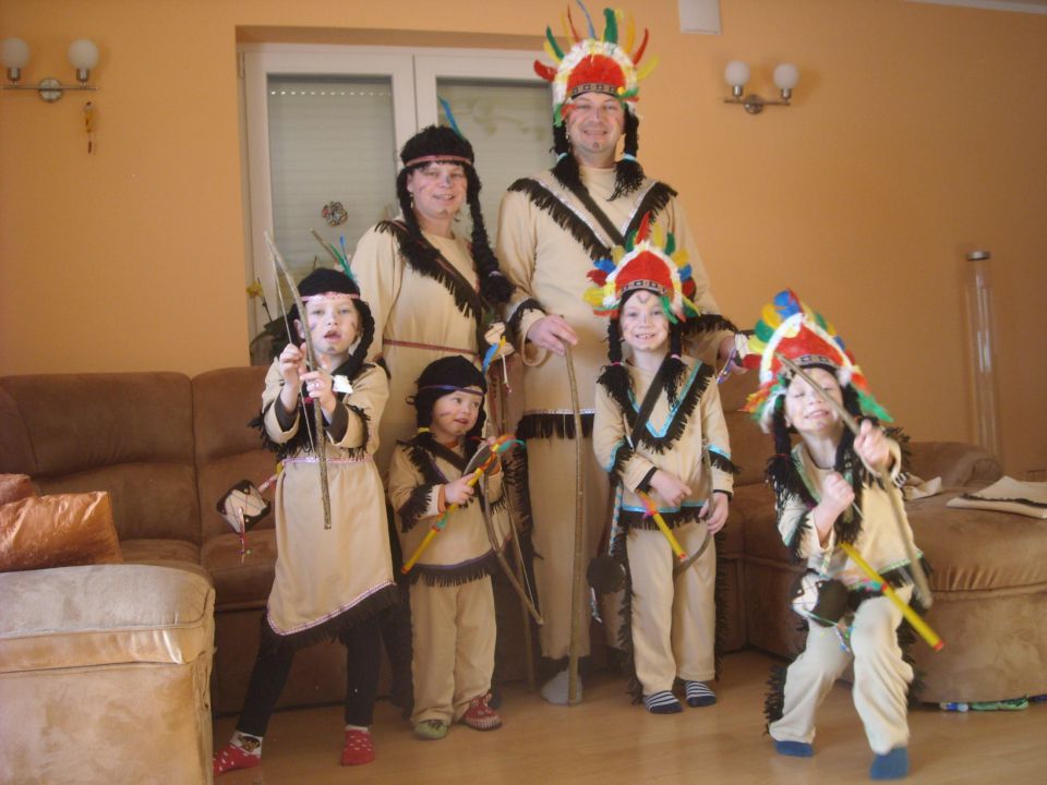 družina Pocahontas (pust 2012)